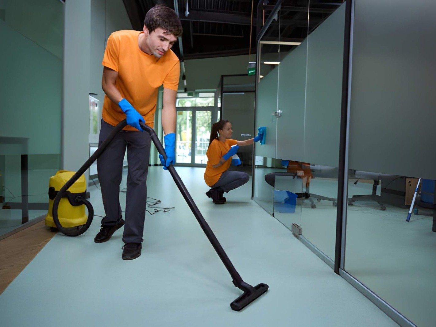 Estate cleanout services in Weston